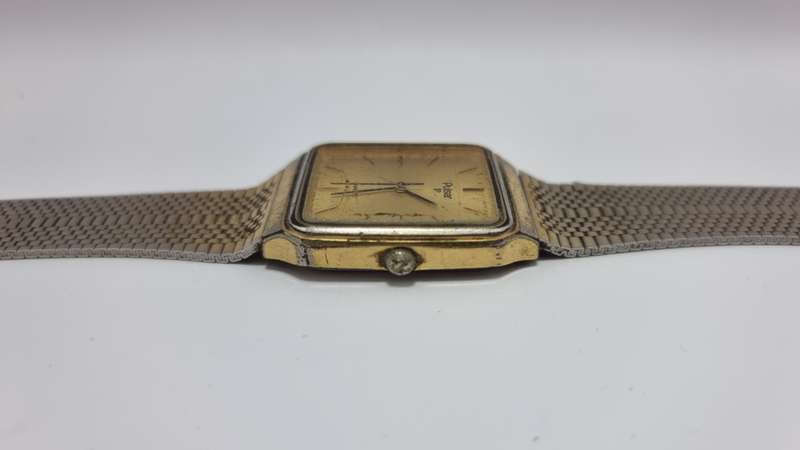 Pulsar tank watch gold dial (for parts/repair)