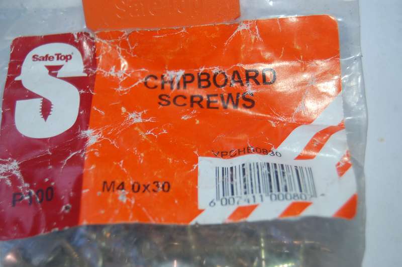 CHIPBOARD SCREWS SIZE 5MM BY 40MM QTY 80 IN BAG