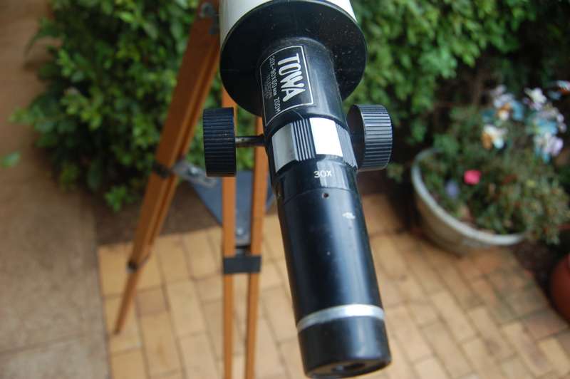 Vintage home Telescope with wooden fully adjusted tripod and swivel head 30x to 90x magnification