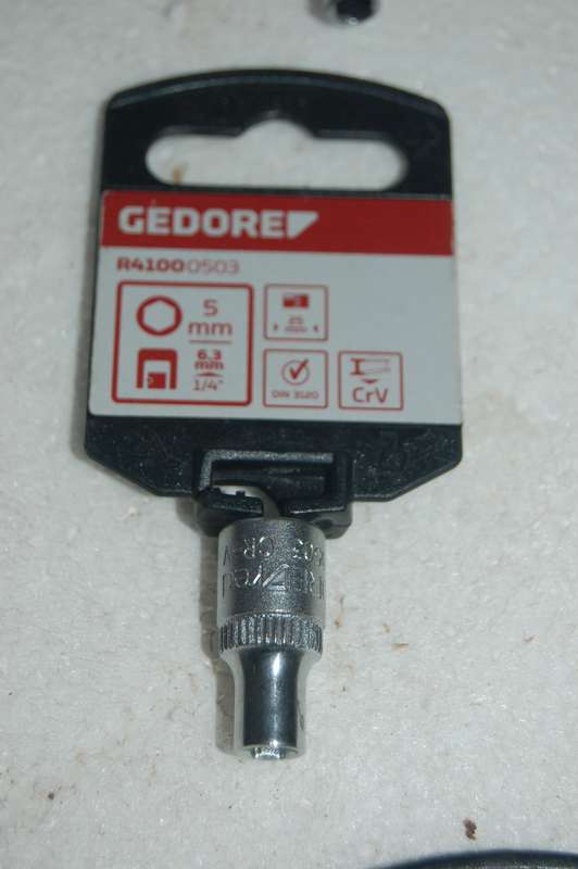 VARIETY PACK OF GEDORE SOCKETS MULTI ANGLE ADAPTERS AND LENGTH EXTENDERS