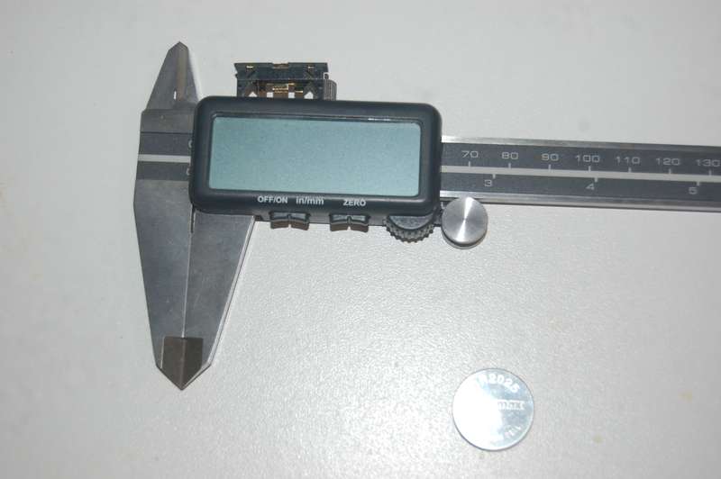 200MM/8" DIGITAL CALIPER IN "AS NEW" CONDITION - DOES REQUIRE A BUTTON BATTERY CR2025