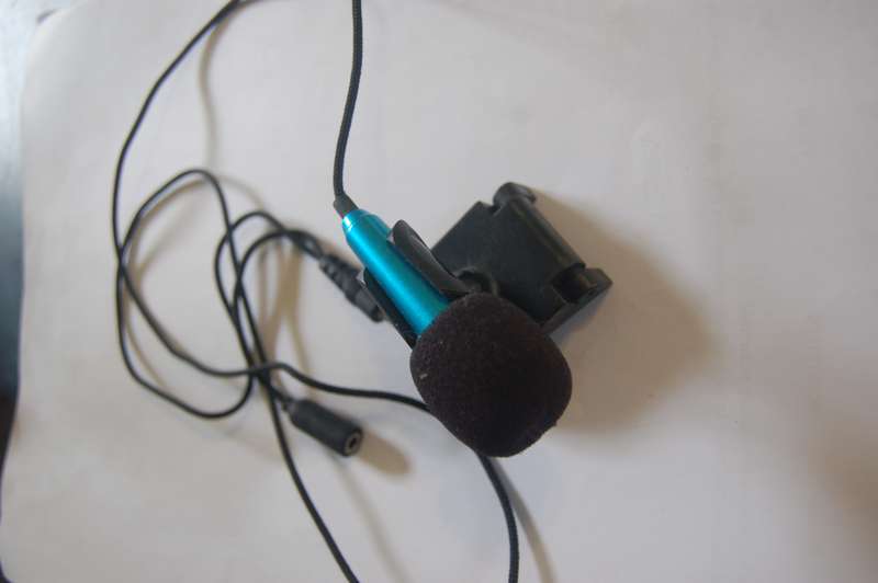 VX GAMING HEADPHONE AND MINI MICROPHONE