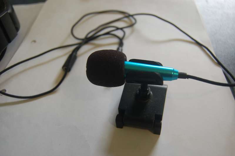 VX GAMING HEADPHONE AND MINI MICROPHONE