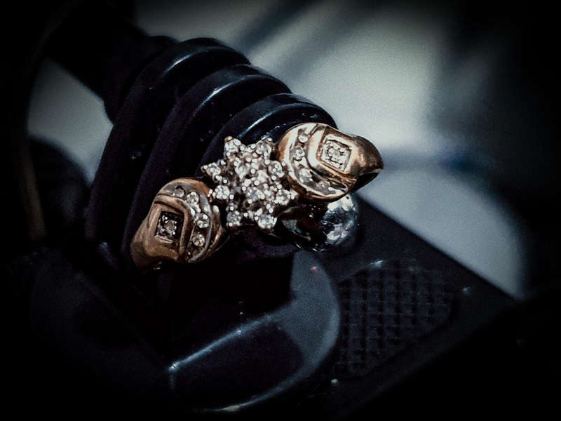 10k cluster two tone diamond ring