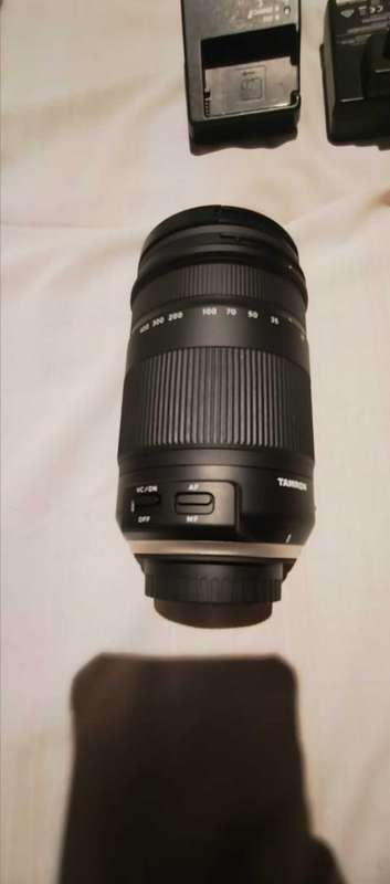 Nikon D5100 dslr with extras