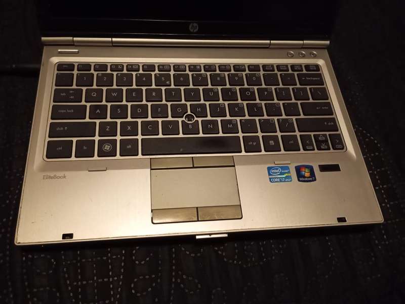 HP EliteBook 2560p Platinum Business Laptop | i7 intel Core 2.7Ghz | 128 SSD | 4GB RAM