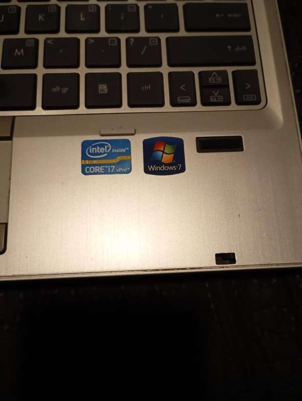 HP EliteBook 2560p Platinum Business Laptop | i7 intel Core 2.7Ghz | 128 SSD | 4GB RAM