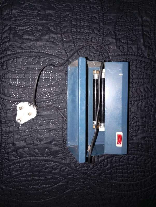 Counterfeit Money Detector