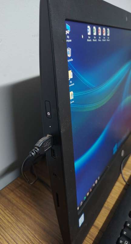 HP PRO ONE 600 G3 - ALL IN ONE - 21.5 INCH SCREEN + BUILT IN SPEAKERS