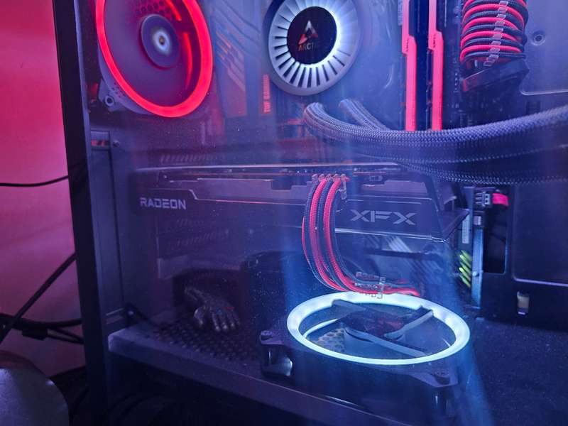 XFX Radeon RX 7600 8GB