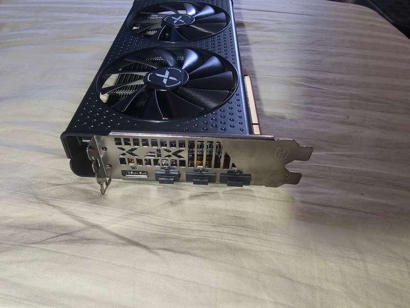 XFX Radeon RX 7600 8GB