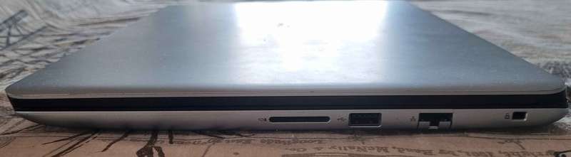 Dell Vostro 5581 i5 8265u 16GB DDR4