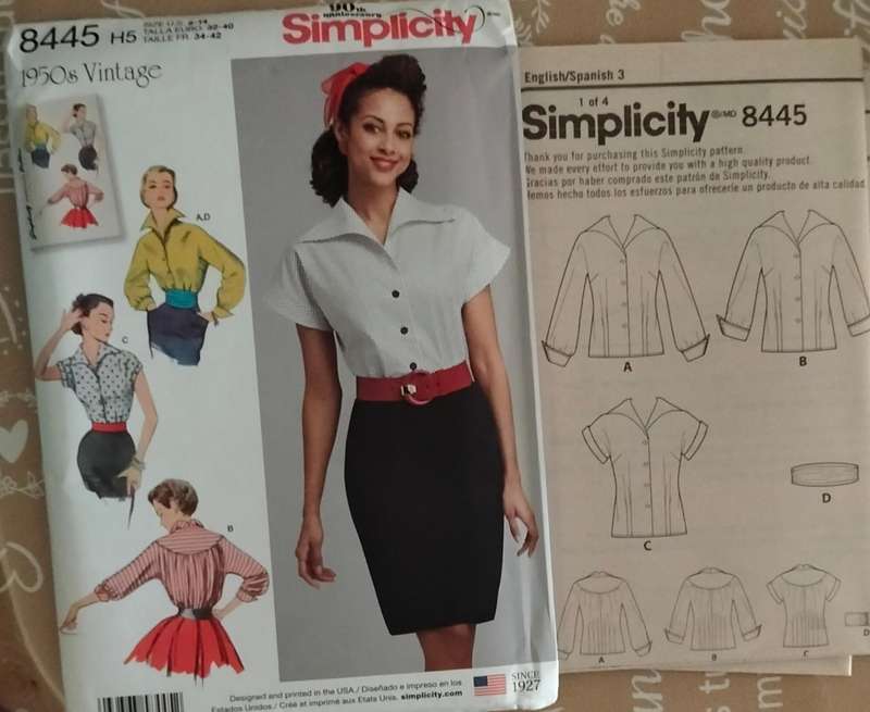 Simplitcity 8445 Size 6-14 Uncut Factory Folded Sewing Pattern