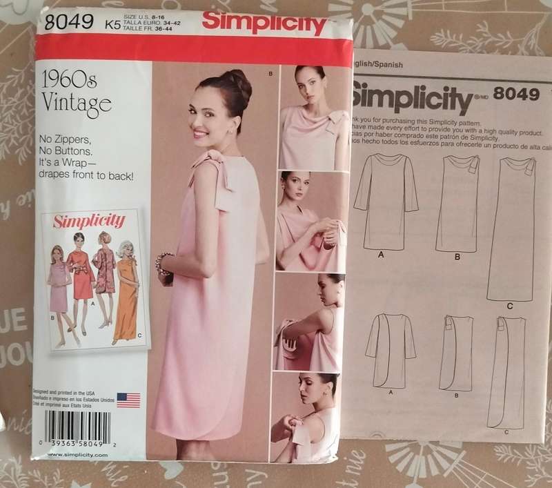 Simplitcity 8049 Size 8-16 Uncut Factory Folded Sewing Pattern