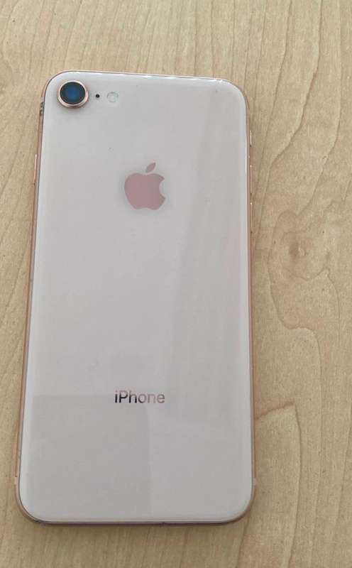 Apple iPhone 8 256GB gold battery 73% (good condition with charging cable)