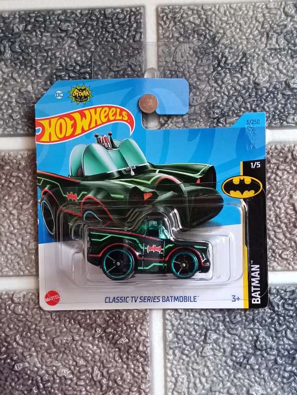 Hot Wheels - Classic TV Series Batmobile 1/5