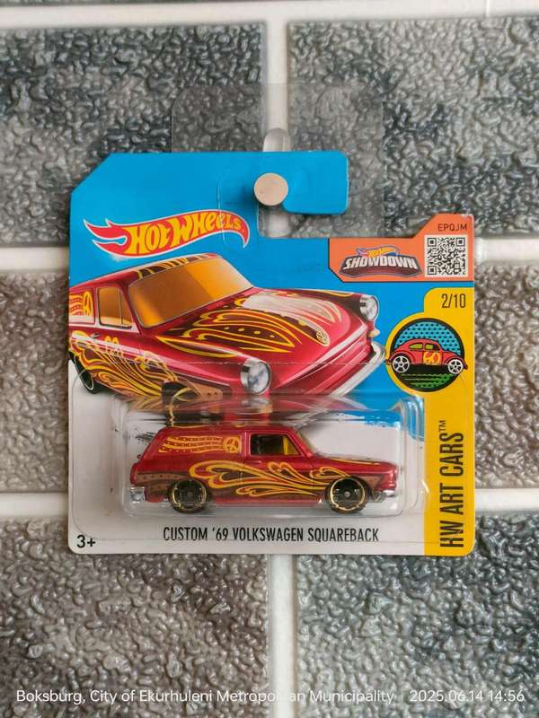 Hot Wheels - Custom 69 Volkswagen Squarback 2/10