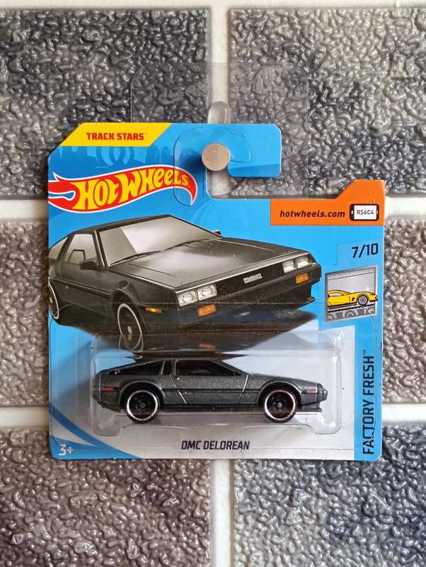Hot Wheels DMC Delorean 7/10