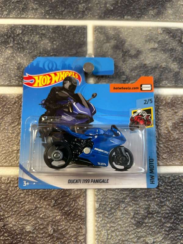 Hot Wheels - Ducati 1199 Panigale 2-5