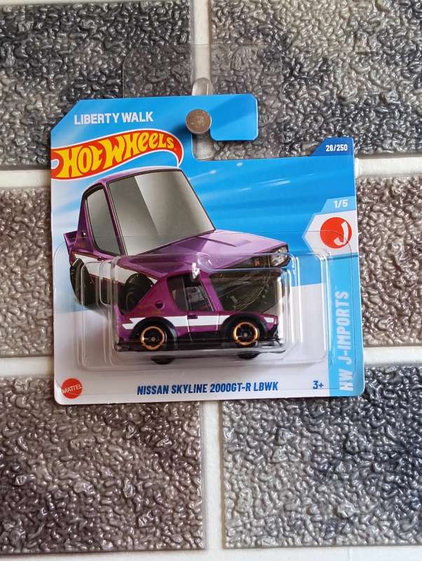 Hot Wheels - Nissan Skyline 2000GT-R LBWK Tooned 1/5