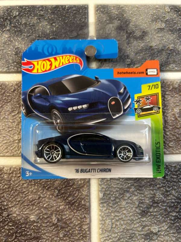 Hot Wheels - '16 Bugatti Chiron 7-10