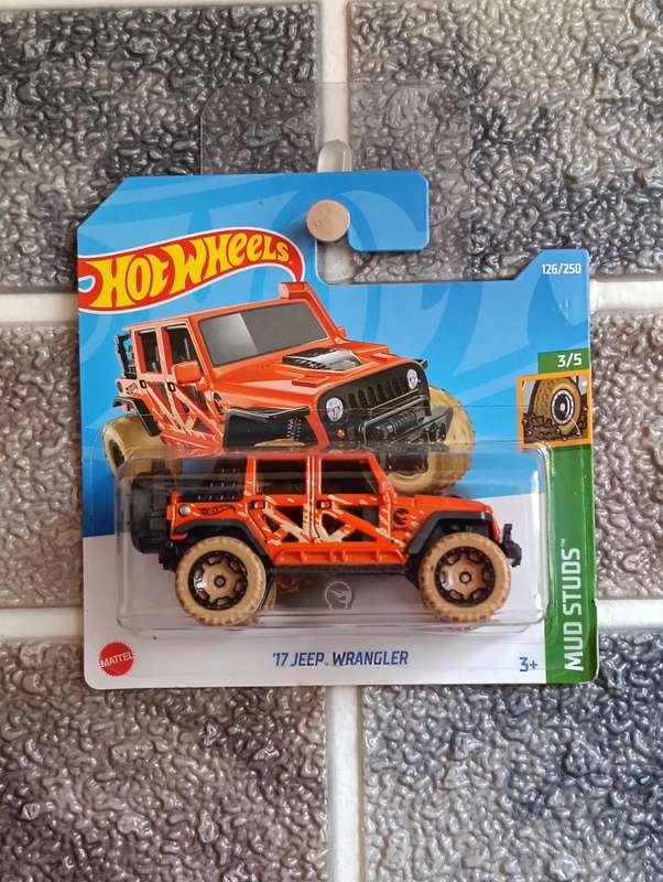 Hot Wheels - 17 Jeep Wrangler 3/5 Treasure Hunt.