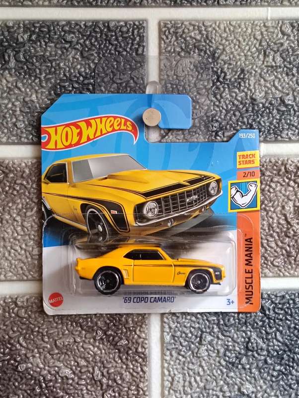 Hot Wheels - 69 Copo Camaro 2/10