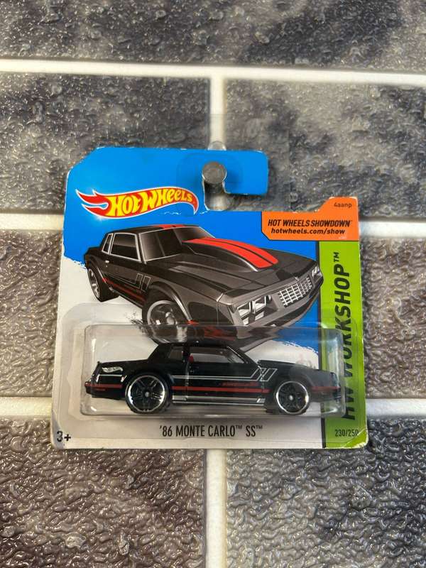 Hot Wheels - '86 Monte Carlo SS
