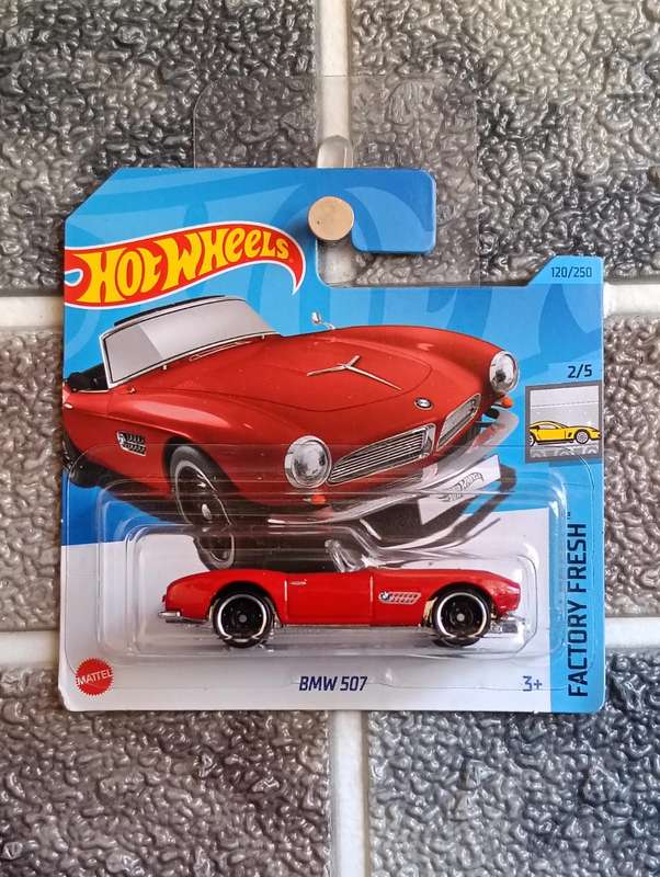 Hot Wheels - BMW 507 2/5