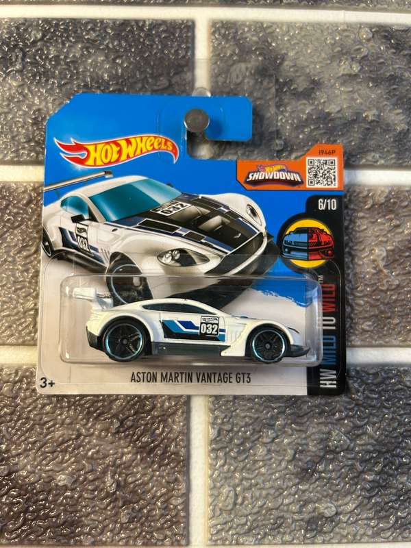 Hot Wheels Aston Martin Vantage GT3 6/10