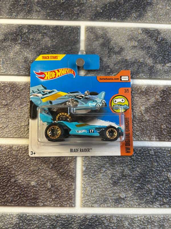 Hot Wheels Blade Raider 3/5