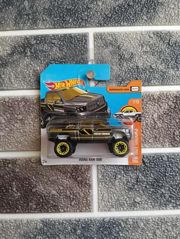 Hot Wheels Dodge Ram 1500 1/10