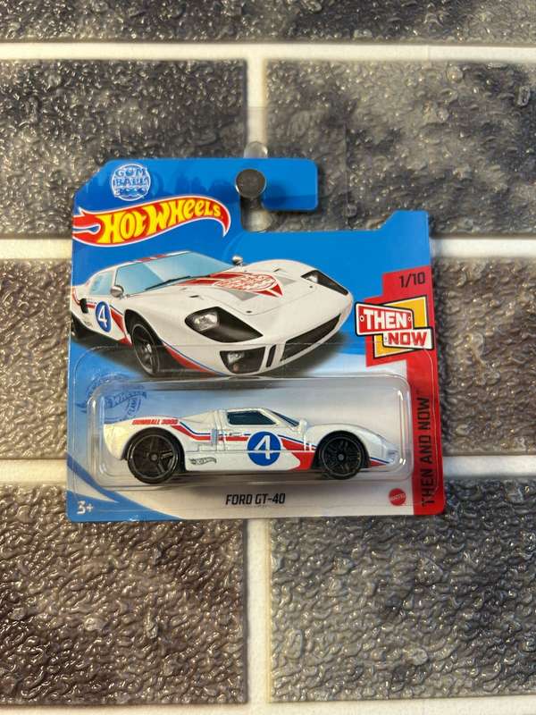 Hot Wheels Ford GT-40 1/10