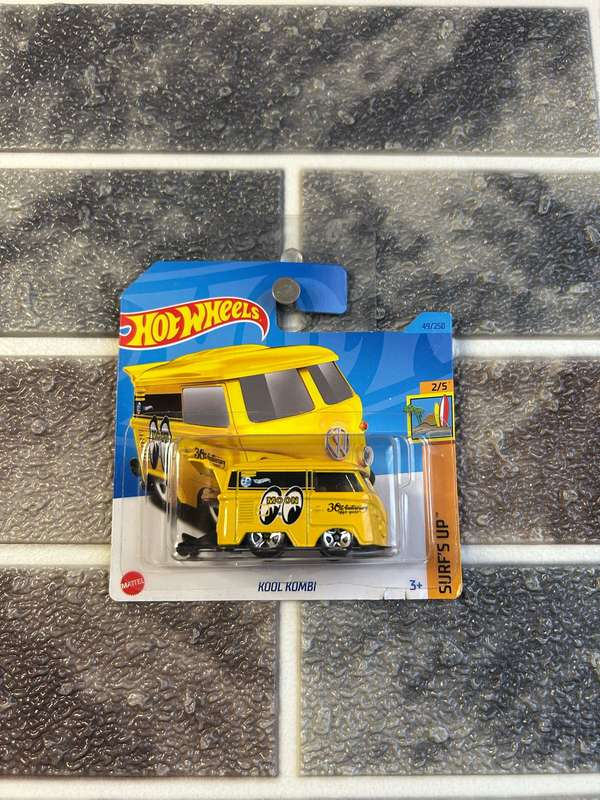 Hot Wheels Kool Kombi 2/5