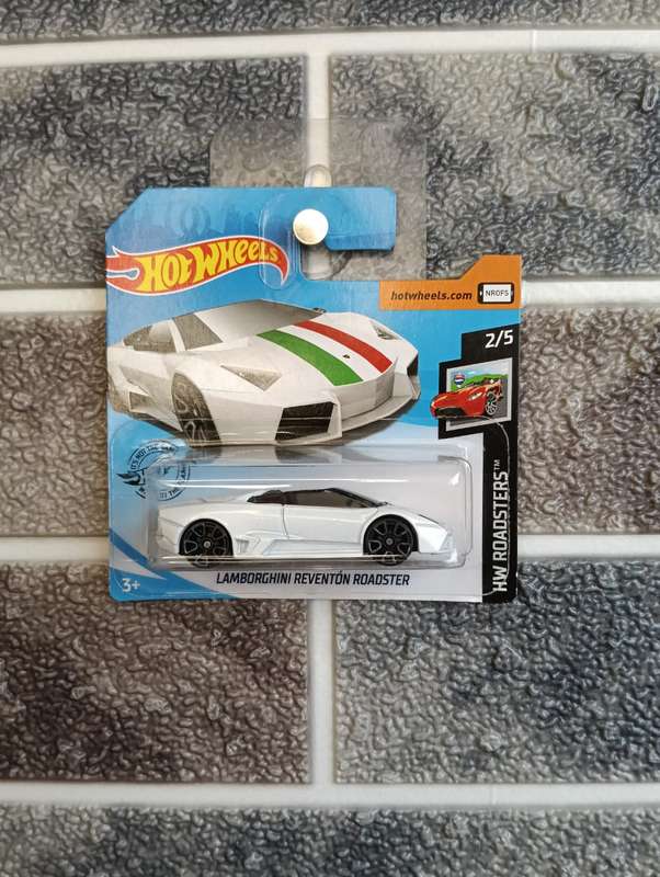 Hot Wheels Lamborghini Reventon Roadster 2/5