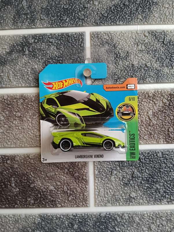 Hot Wheels Lamborghini Veneno 6/10