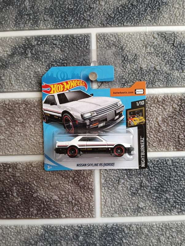 Hot Wheels Nissan Skyline RS (KDR30) 1/10