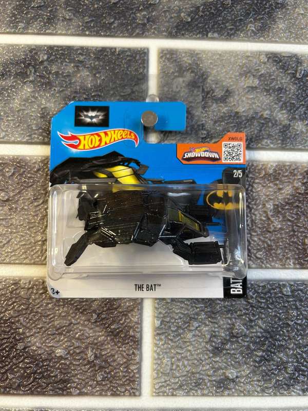 Hot Wheels The Bat 2/5 Yellow Window