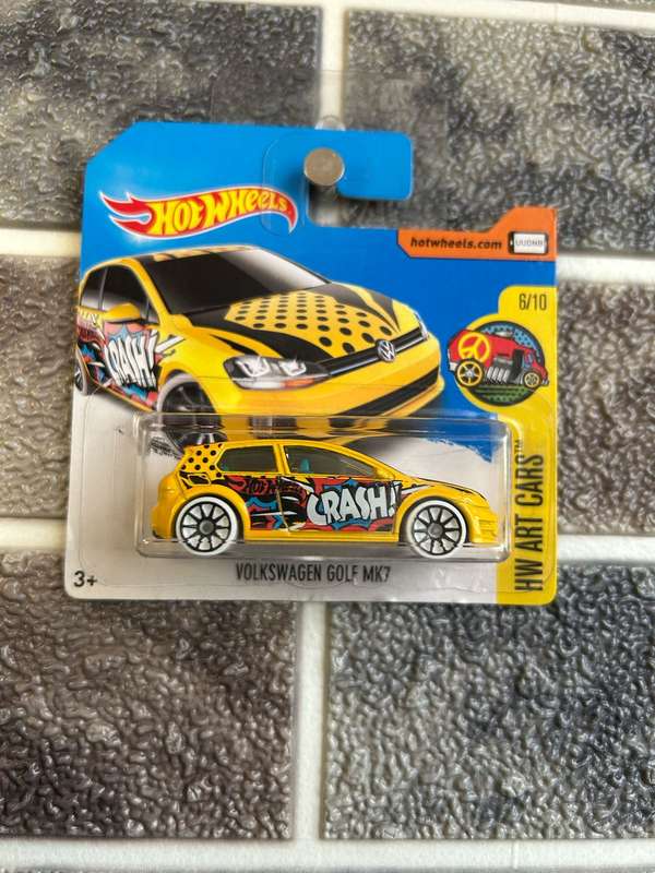 Hot Wheels Volkswagen Golf MK7 6/10