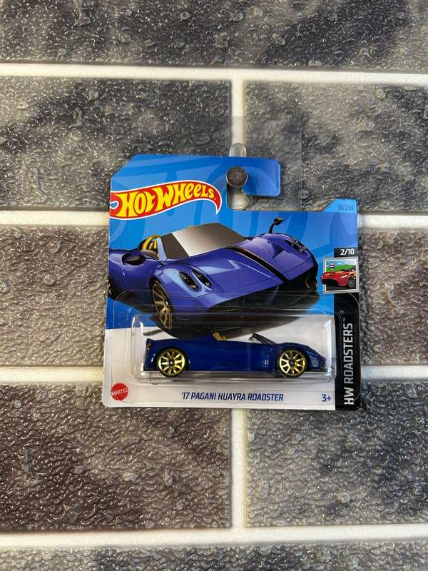Hot Wheels 17 Pagani Huayra Roadster 13/250