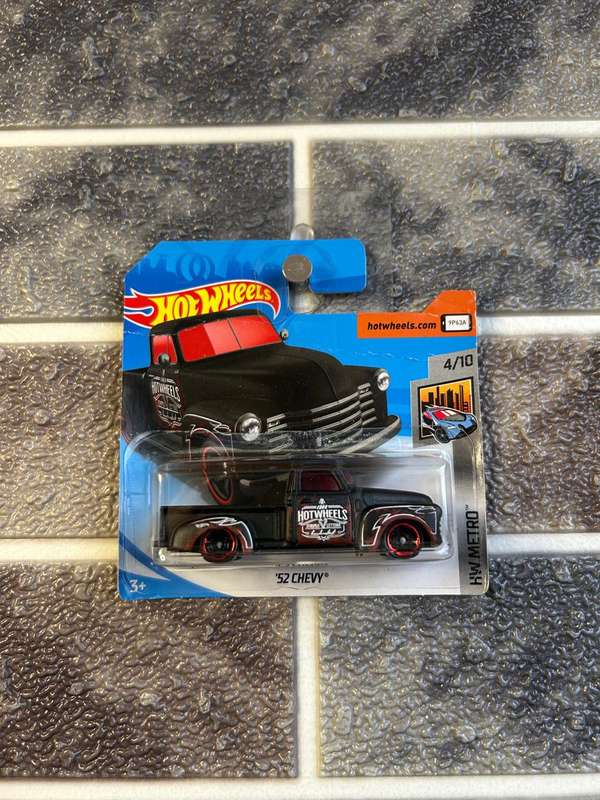 Hot Wheels 52 Chevy 4/10 Card Creased