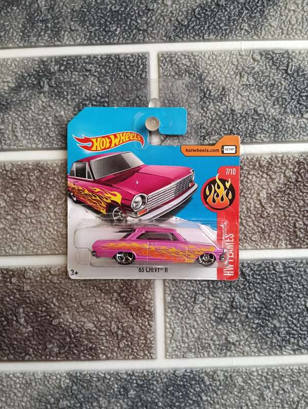 Hot Wheels 63 Chevy II 7/10