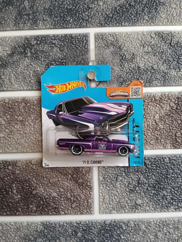 Hot Wheels 71 El Camino 18/250 Card Creased