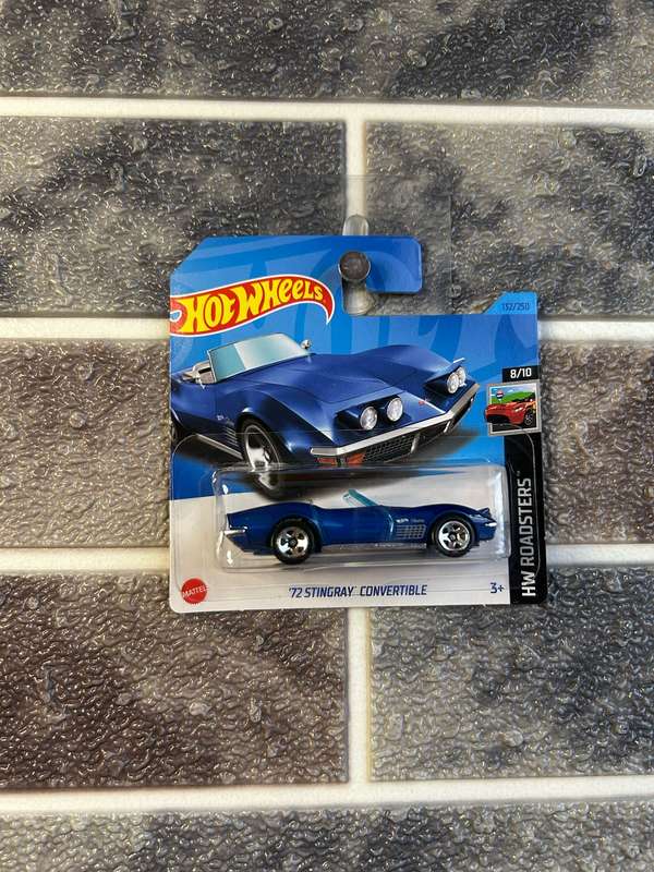Hot Wheels 72 Stingray Convertible 8/10
