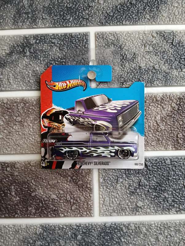 Hot Wheels 83 Chevy Silverado 166/250
