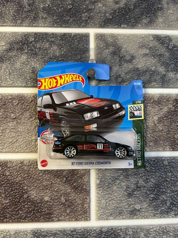 Hot Wheels 87 Ford Sierra Cosworth 1/10 Retro Racers