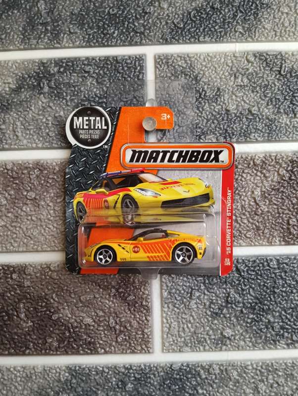 Matchbox - 15 Corvette Stingray 63/125