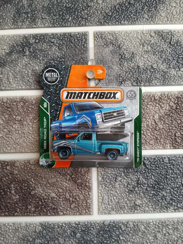 Matchbox -  75 Chevy Stepside