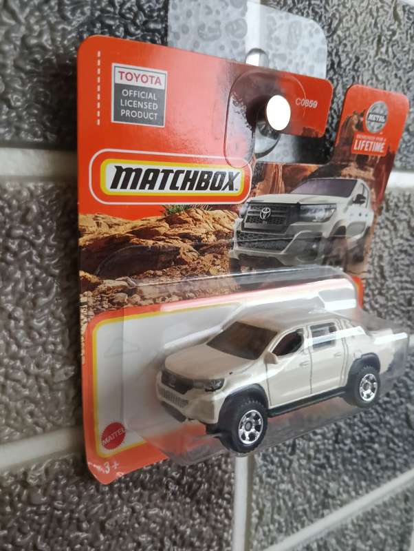 Matchbox - 2018 Toyota Hilux