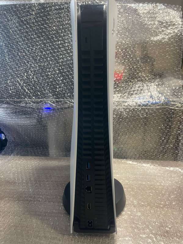 Playstation 5 ( PS5 ) Console Disk Version - Pre-Owned
